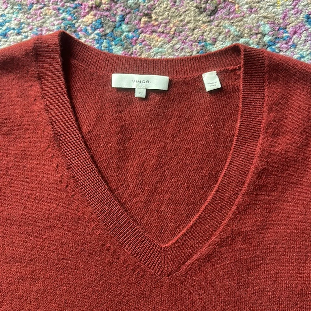🍁VINCE Cashmere Sweater🍁 - Picture 8 of 16